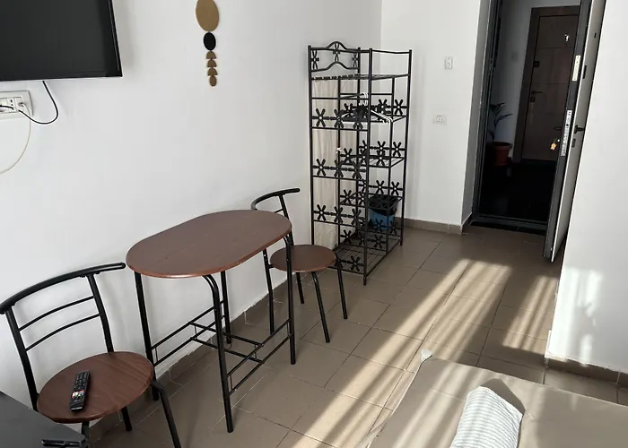 Herberg Piata Uniri Cozy