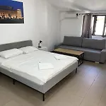 Piata Uniri Cozy Inn