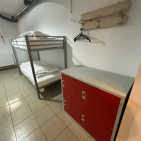 Piata Uniri Cozy Inn 2*
