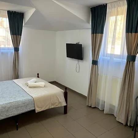 Piata Uniri Cozy 3* Boekarest