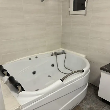 Piata Uniri Cozy 3*