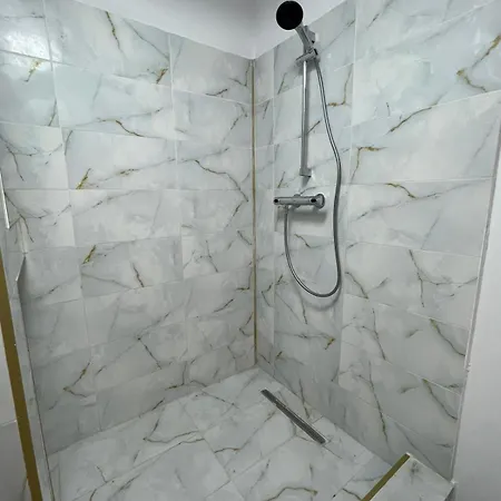 Piata Uniri Cozy Herberg Boekarest