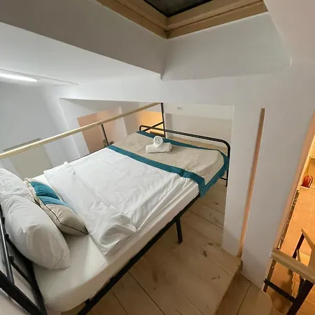 Piata Uniri Cozy 3*