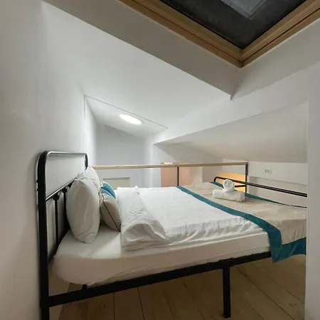 Mini-hôtel Piata Uniri Cozy 3*