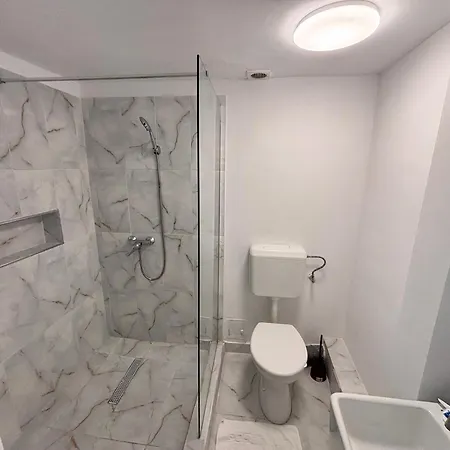 宾馆 Piata Uniri Cozy