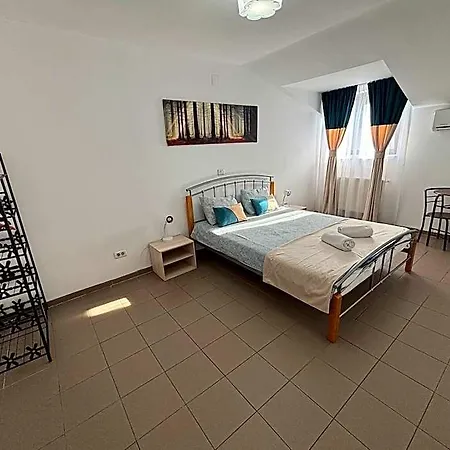 Piata Uniri Cozy 3*
