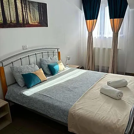 Piata Uniri Cozy 3* Bucarest