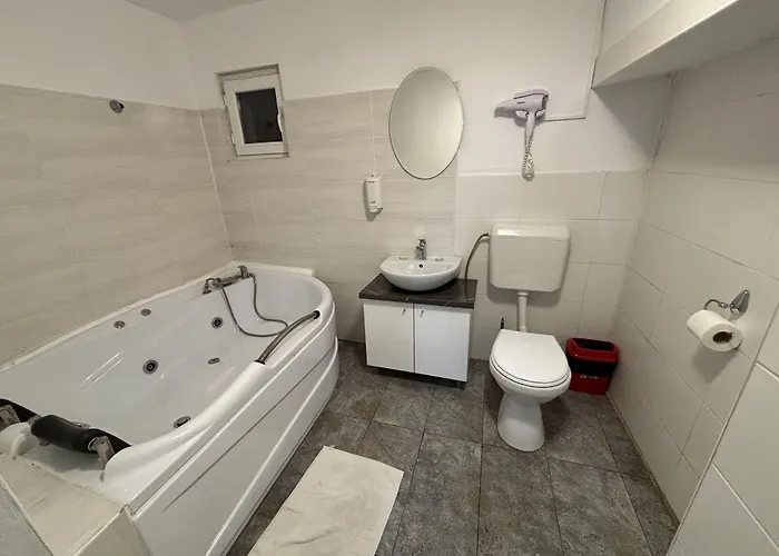 Piata Uniri Cozy 3*