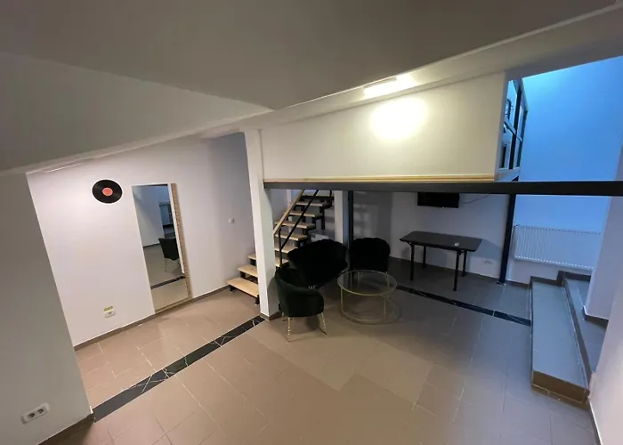 Piata Uniri Cozy 布加勒斯特