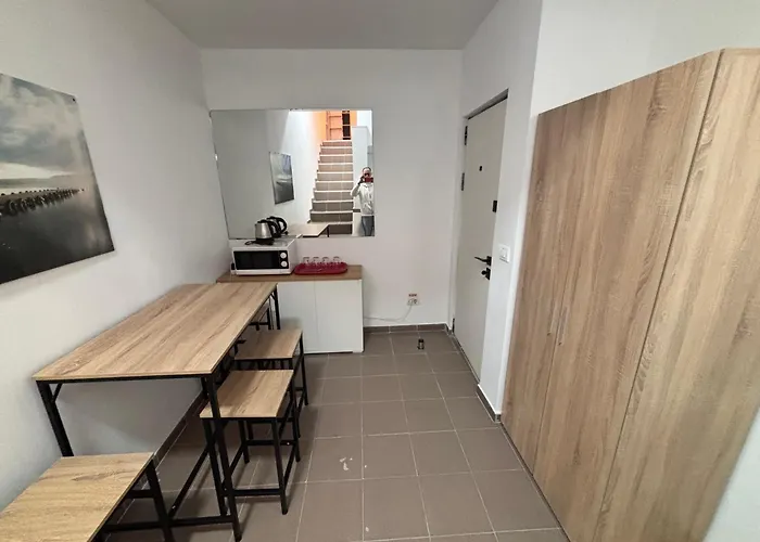 宾馆 Piata Uniri Cozy 布加勒斯特