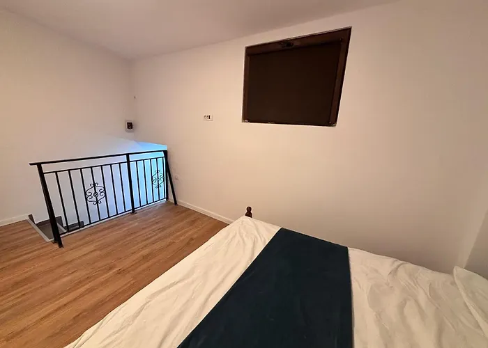 Piata Uniri Cozy Мініготель 3*