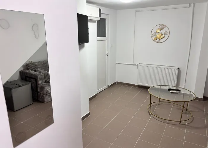 Piata Uniri Cozy Мініготель Бухарест