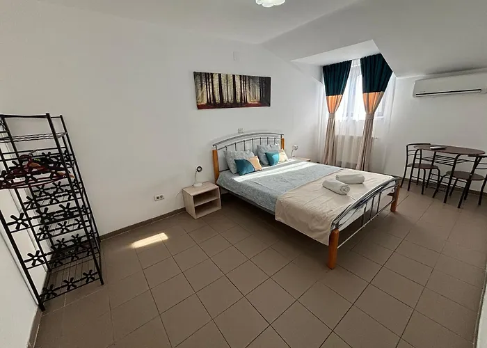 Piata Uniri Cozy Han Bucureşti